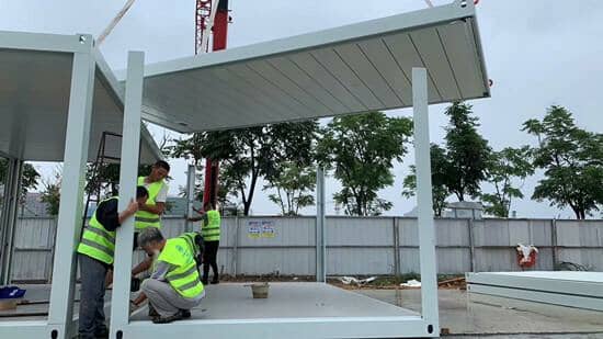 打包箱房安装顶部图