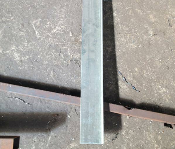 箱房角钢设计图