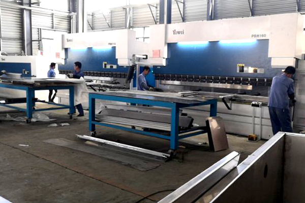 打包箱房全部钢架彩板为灰白色图