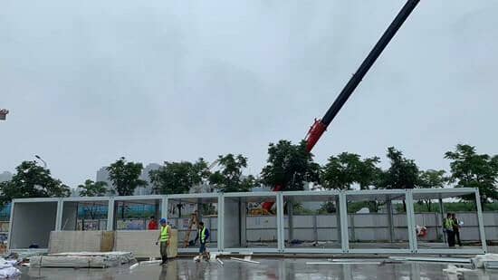 打包箱房安装现场图