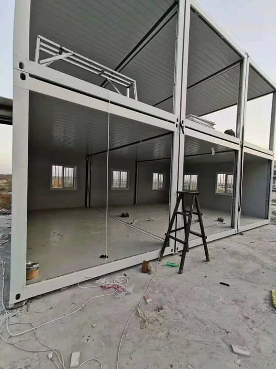 两层拼装式箱房图片