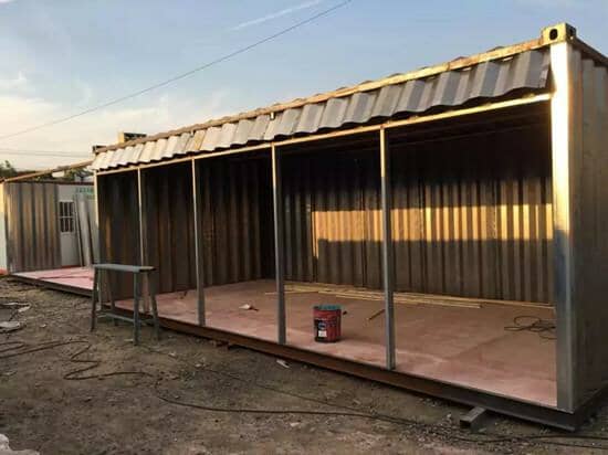 瓦楞钢板焊接的集装箱活动房