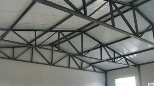 双坡彩钢活动房顶的钢骨架图