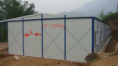 纵深跨度每K为1820mm的活动房侧面图