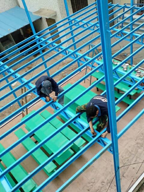 板房给檩条安装螺栓固定图