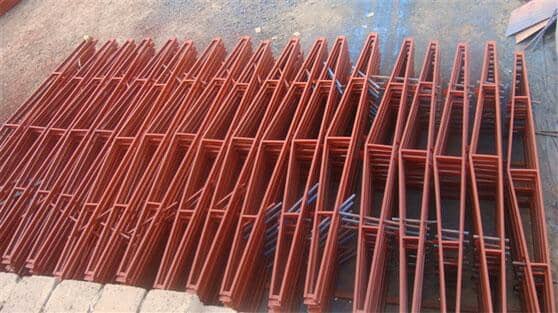 活动房骨架人字梁图