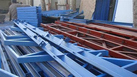 三层钢骨架立柱之角柱图