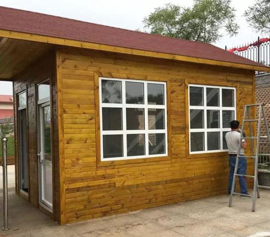 20平方米防腐木活动房图