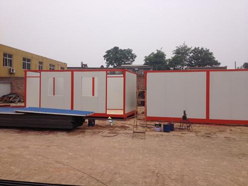 6米面开两个门的箱房正面图片