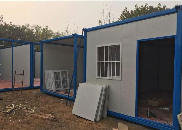 日租金8元的住人集装箱活动房图