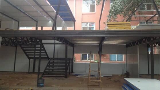 轻钢活动房转弯楼梯图