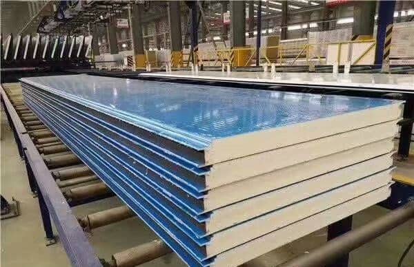 夹芯板使用方便，能够节约成本