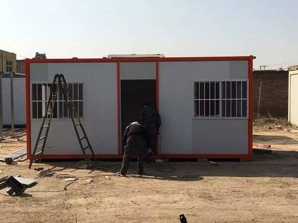 集装箱是不怕城管的房子