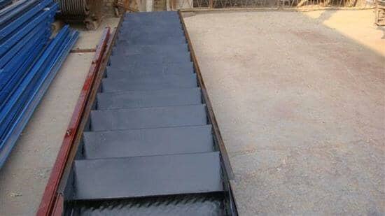 直通式楼梯整体图