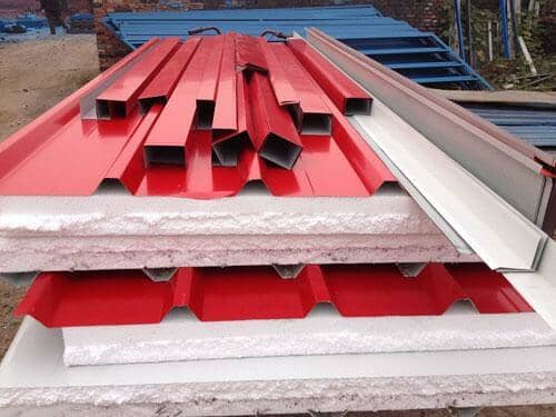 红色彩钢夹心顶板