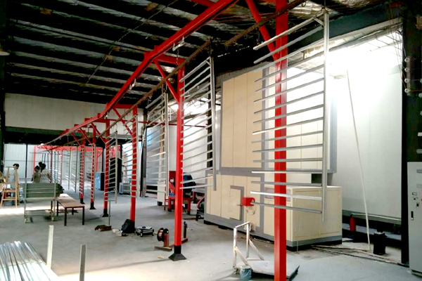 集装箱是山间的小屋