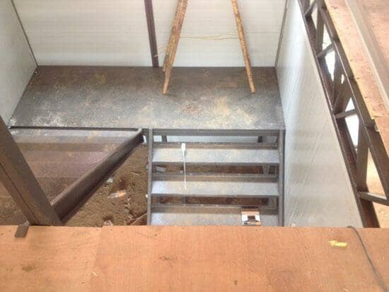 二层转弯式活动房楼梯图片大全