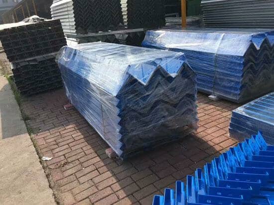 拉萨当雄县拆装式集装箱活动房安装图片案例