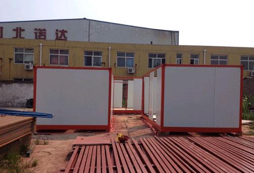 彩钢板住人式集装箱活动房图