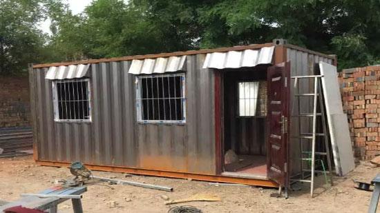 瓦楞波浪型钢板集装箱活动房图