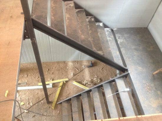 二层转弯式活动房楼梯图片大全