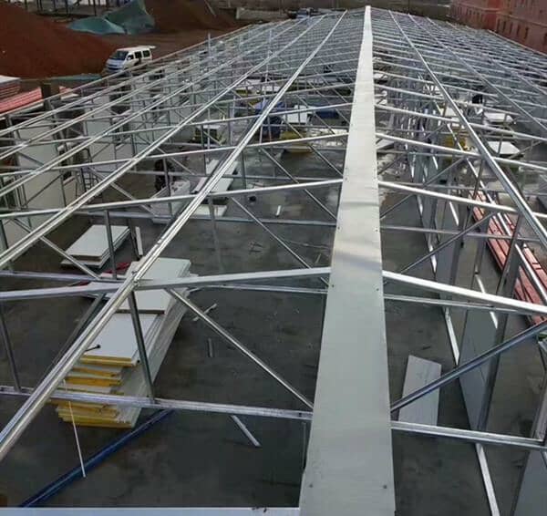 活动板房逐渐将替代养殖老旧厂房