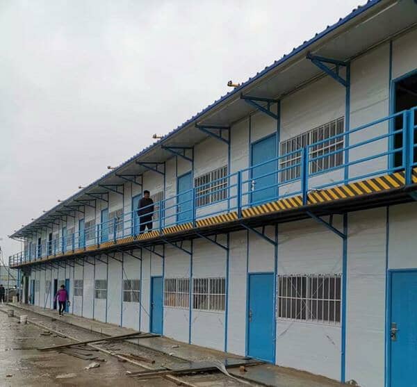 当花市遇上彩钢房