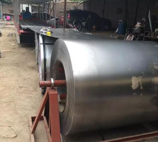 瓦楞波浪型钢板已广泛应用在集装箱活动房