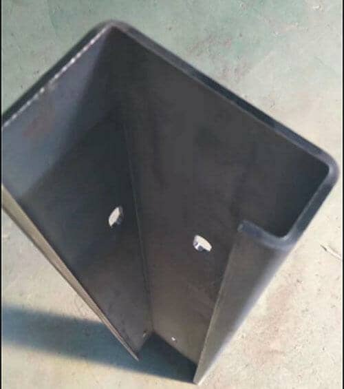 立柱为2.5mm特制型钢