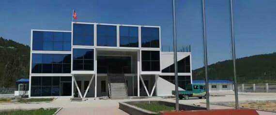 集装箱是爱心房