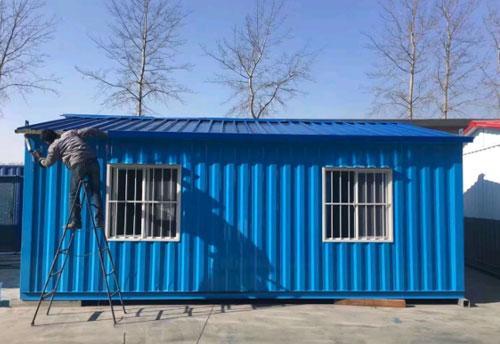 集装箱是不怕泥水的房子