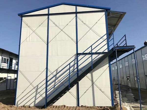 活动房楼梯的设计