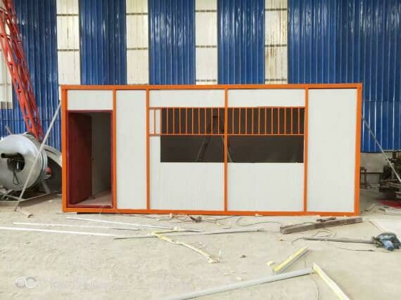 待装窗户的集装箱活动房小卖部