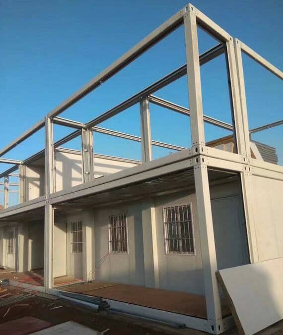 带走廊的拼装式集装箱活动房